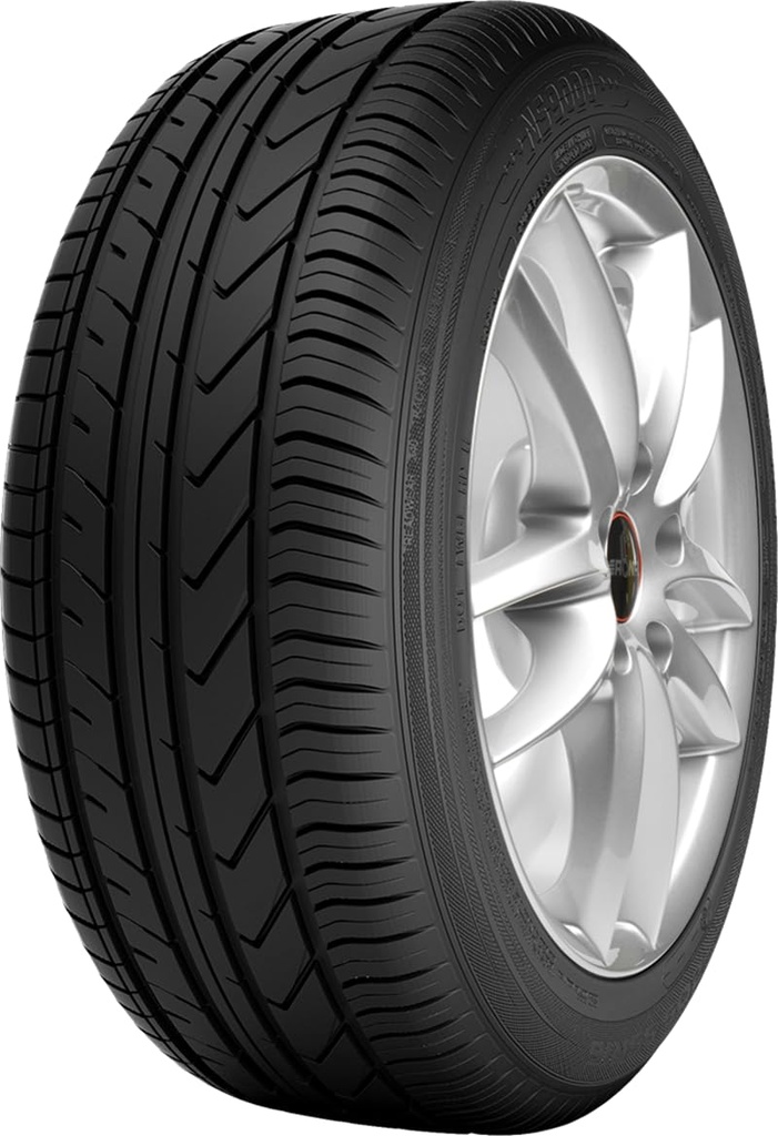 215/40R17 87W Nordexx