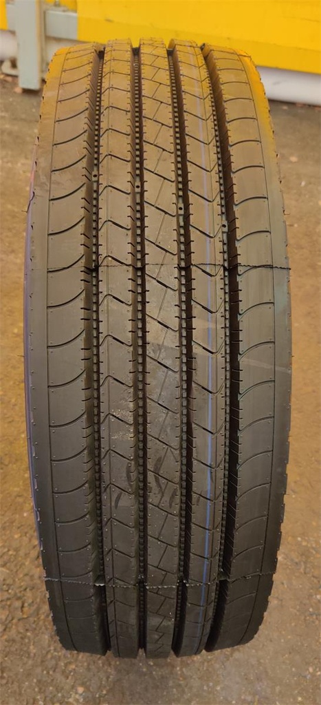 235/75R17.5 143/141J DYNAMO MAR26 XL STEER & TRAILER 18PR REGIONAL